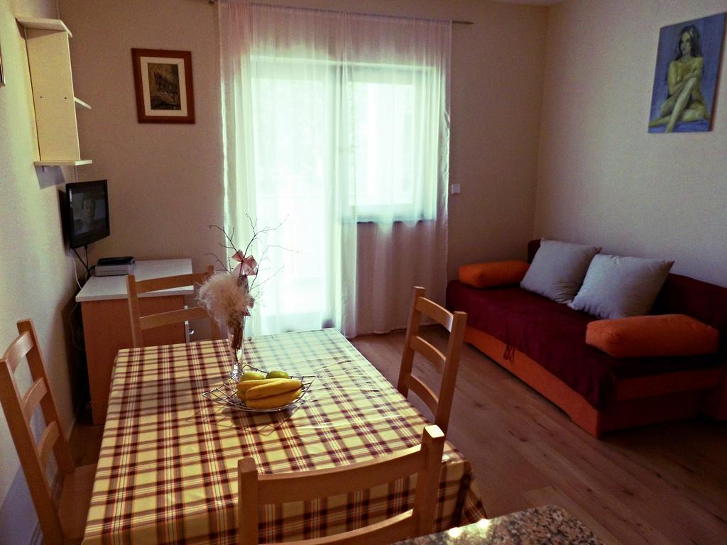 Apartmani Simic Стариград-Пакленица Экстерьер фото
