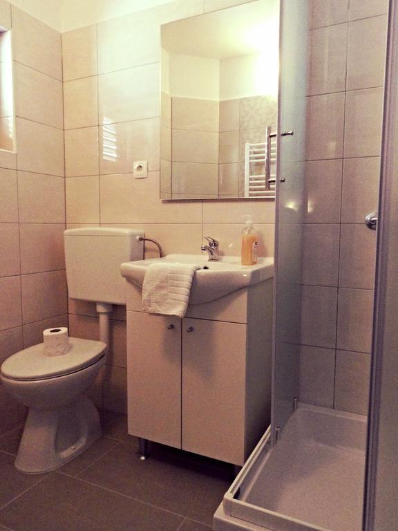 Apartmani Simic Стариград-Пакленица Экстерьер фото