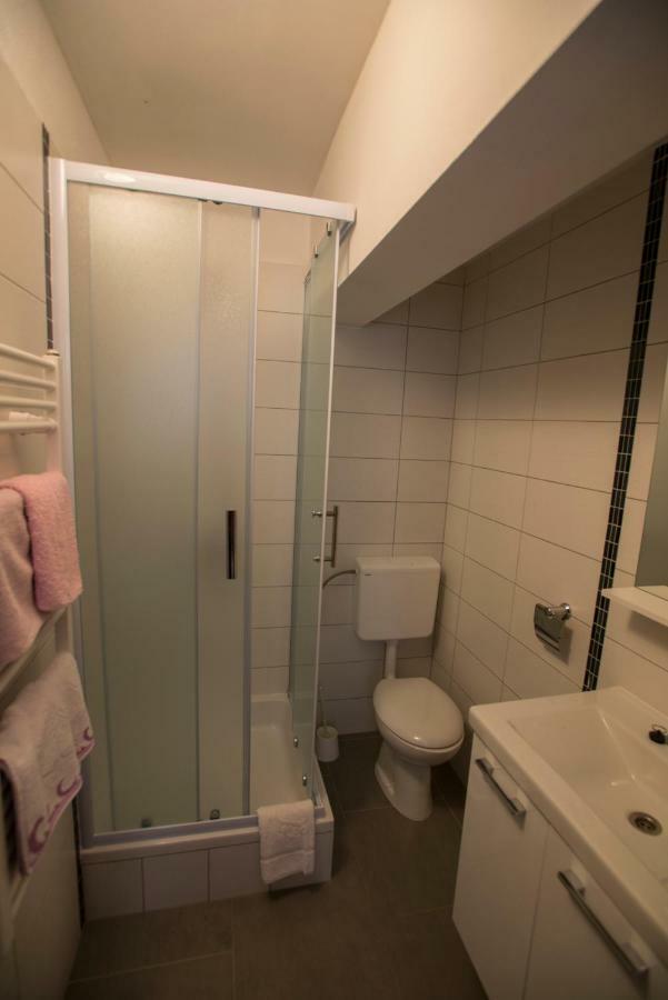 Apartmani Simic Стариград-Пакленица Экстерьер фото